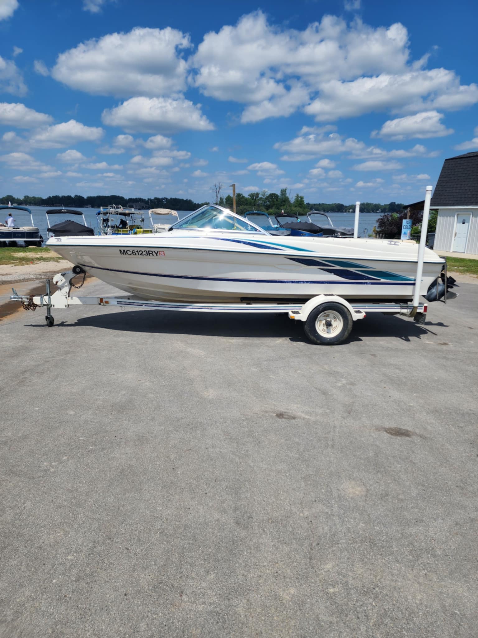 1999 SEA RAY 180 BR
